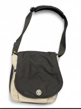 Vintage Men's Black and Beige Crossbody Crumpler Messenger Bag